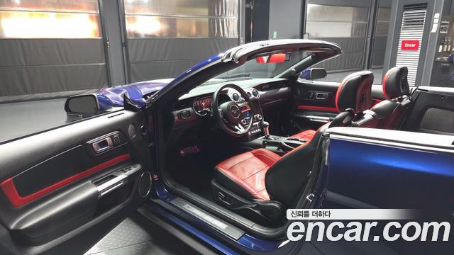Ford Mustang 2019 — photo 10