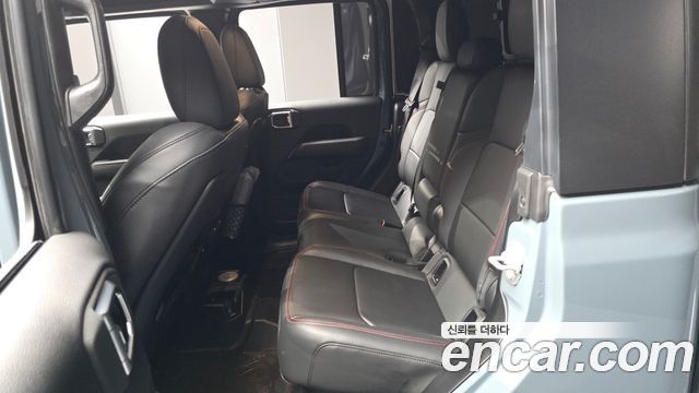 Jeep Gladiator 2025 — photo 11