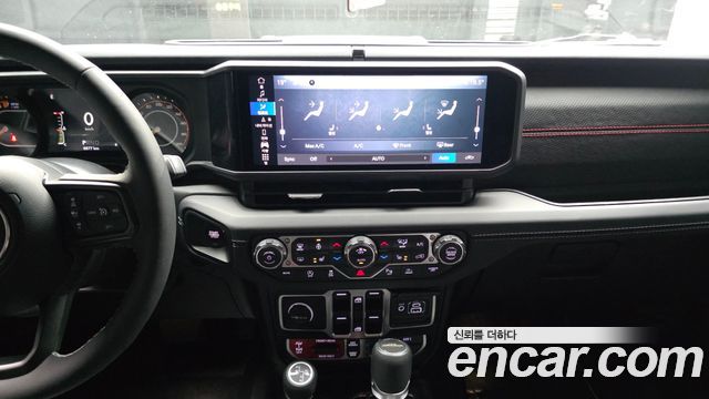 Jeep Gladiator 2025 — photo 14