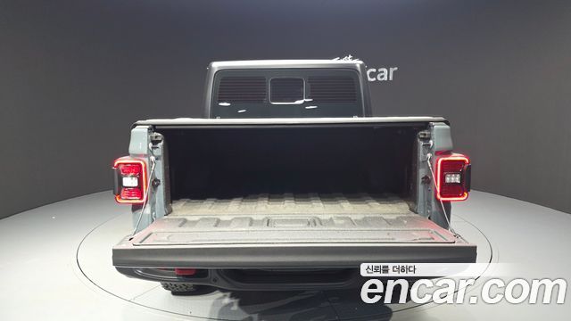 Jeep Gladiator 2025 — photo 20