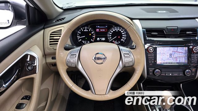 Nissan Altima 2014 — photo 13