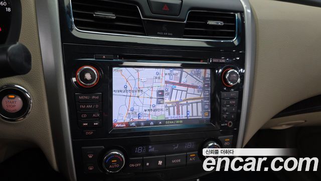 Nissan Altima 2014 — photo 14