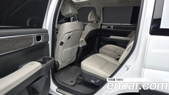 Hyundai Santafe 2024 — photo 11