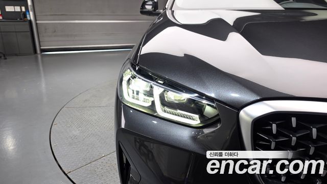 BMW X4 2022 — photo 8