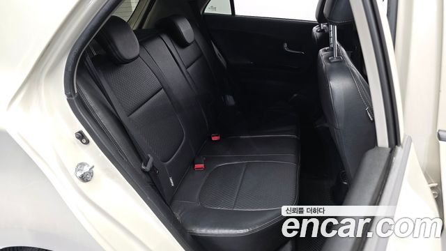 Kia morning 2012 — photo 12