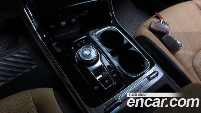 Kia Canival 2023 — photo 12