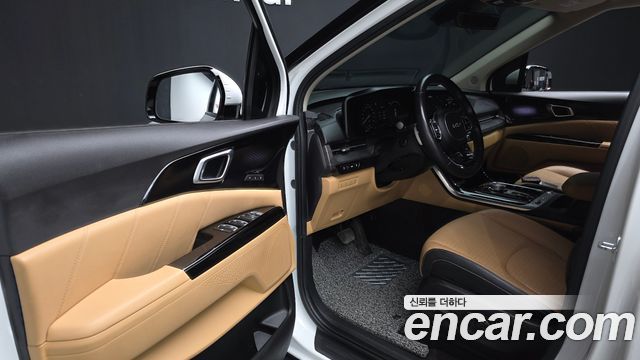 Kia Canival 2023 — photo 13
