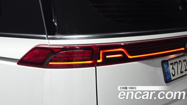 Kia Canival 2023 — photo 9