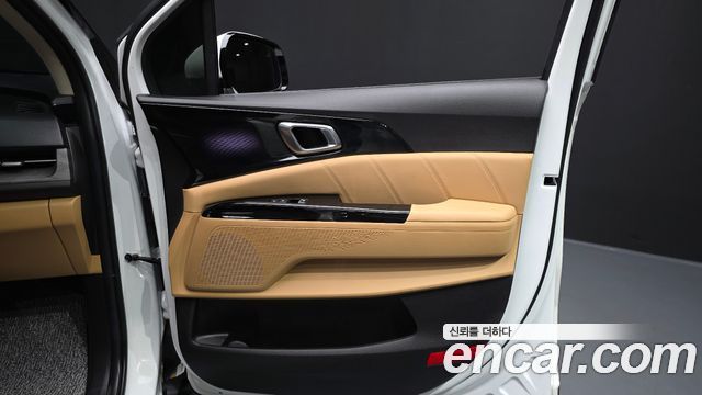 Kia Canival 2023 — photo 15