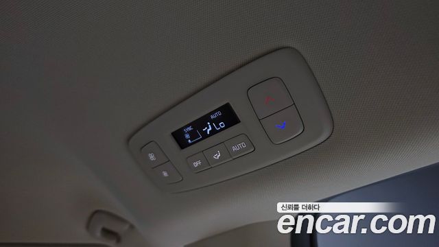 Kia Canival 2023 — photo 34