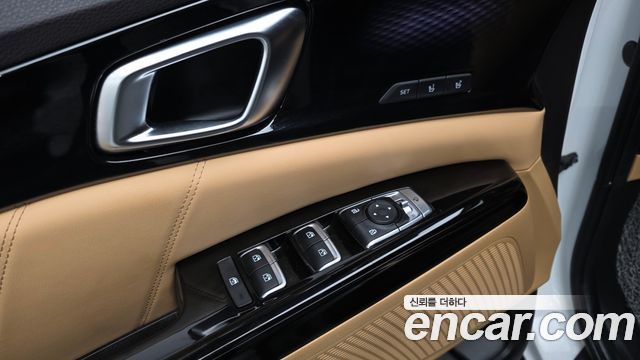 Kia Canival 2023 — photo 37