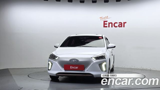 Hyundai Ioniq 2017 — photo 3