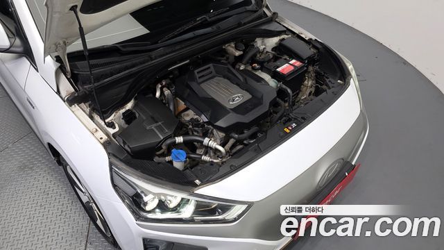 Hyundai Ioniq 2017 — photo 6