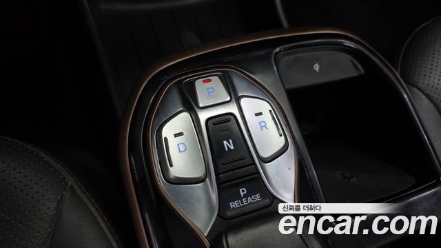 Hyundai Ioniq 2017 — photo 12