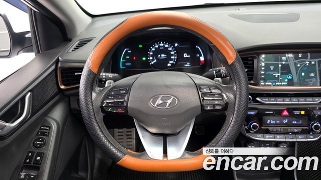 Hyundai Ioniq 2017 — photo 19
