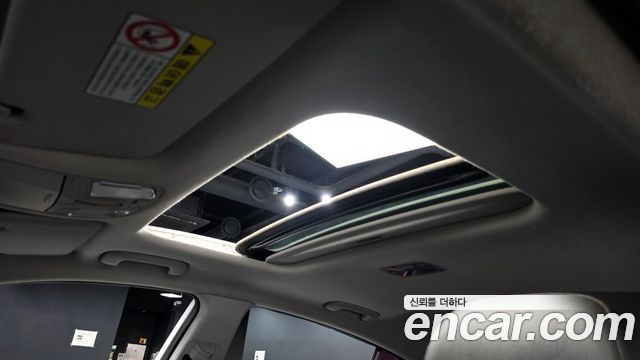 Hyundai Ioniq 2017 — photo 23