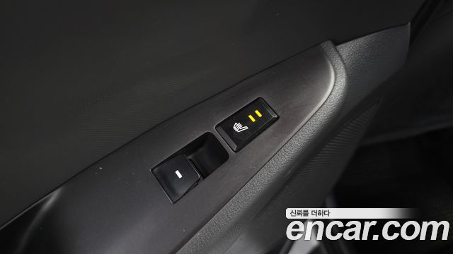 Hyundai Ioniq 2017 — photo 25