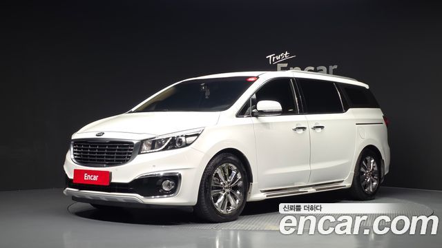Kia Canival 2016 — photo 1