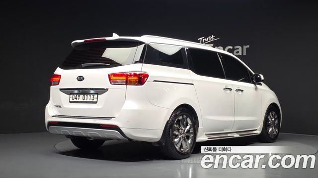 Kia Canival 2016 — photo 2