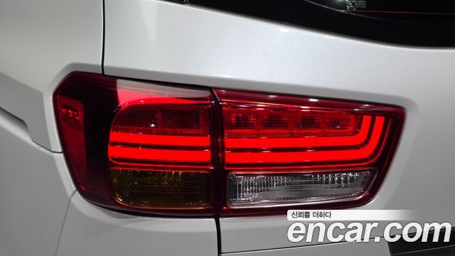 Kia Canival 2016 — photo 9