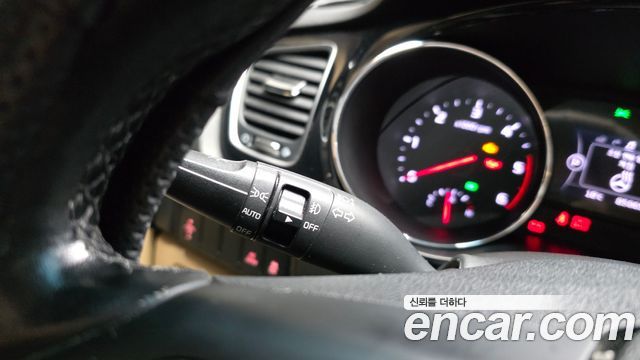 Kia Canival 2016 — photo 27