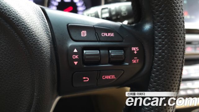 Kia Canival 2016 — photo 34
