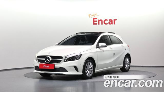 Mercedes-Benz A-Class 2017 — photo 1