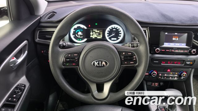 Kia Niro 2017 — photo 19