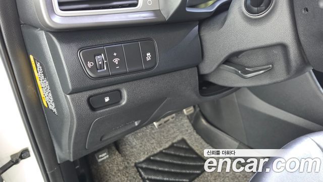 Kia Niro 2017 — photo 24