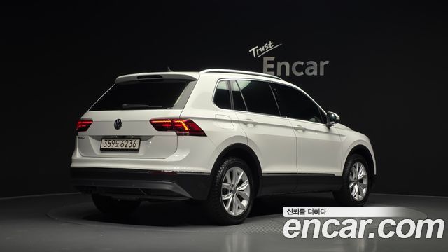 Volkswagen Tiguan 2020 — photo 2