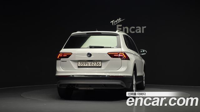 Volkswagen Tiguan 2020 — photo 4