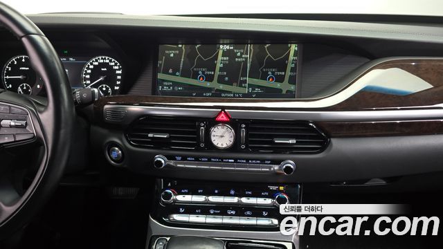 Genesis EQ900 2016 — photo 13
