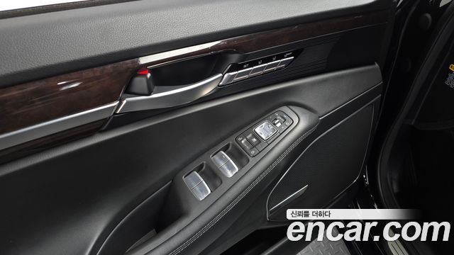 Genesis EQ900 2016 — photo 20