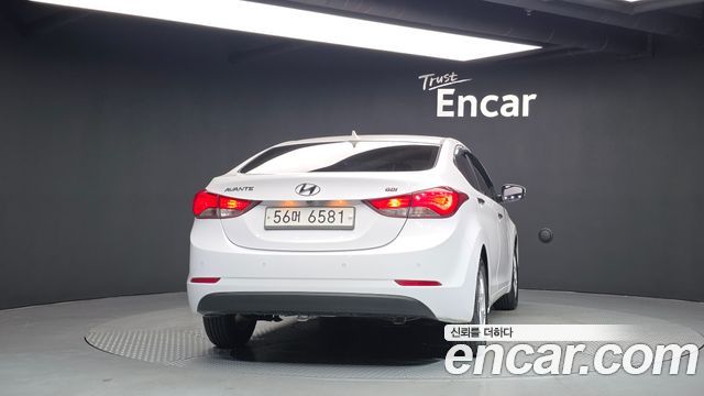 Hyundai AVANTE 2014 — photo 4