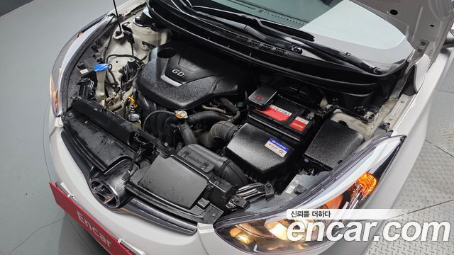 Hyundai AVANTE 2014 — photo 6
