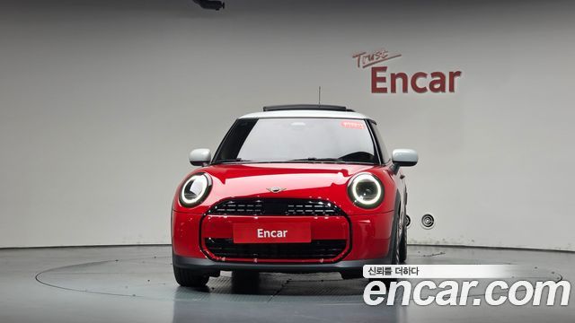 Mini Cooper 2025 — photo 3
