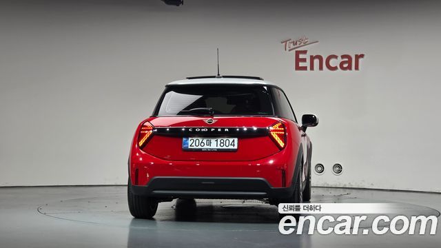 Mini Cooper 2025 — photo 4