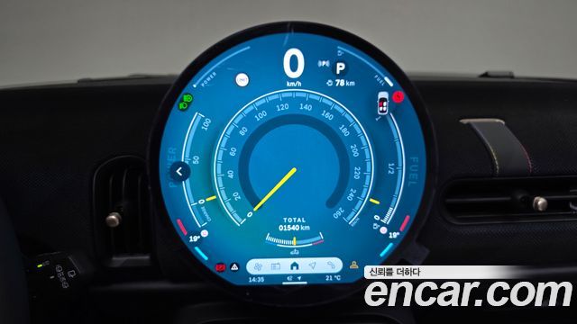 Mini Cooper 2025 — photo 11