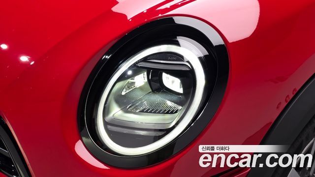 Mini Cooper 2025 — photo 8