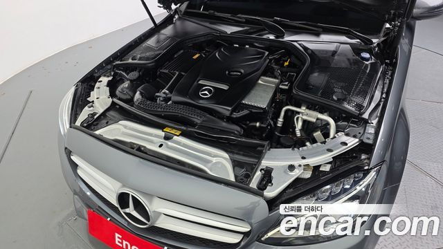 Mercedes-Benz C-Class 2017 — photo 6