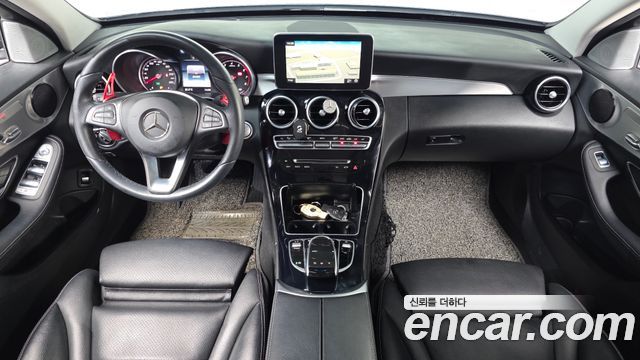 Mercedes-Benz C-Class 2017 — photo 7