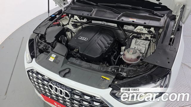 Audi Q5 2022 — photo 6