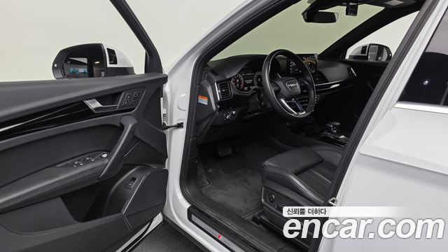 Audi Q5 2022 — photo 13