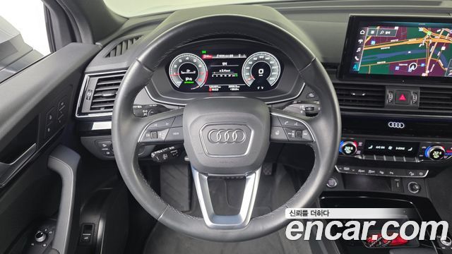 Audi Q5 2022 — photo 19