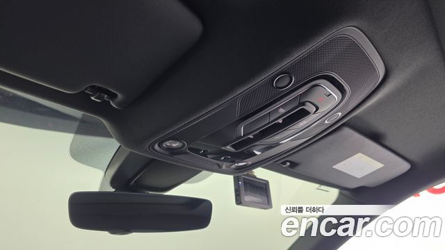 Audi Q5 2022 — photo 23