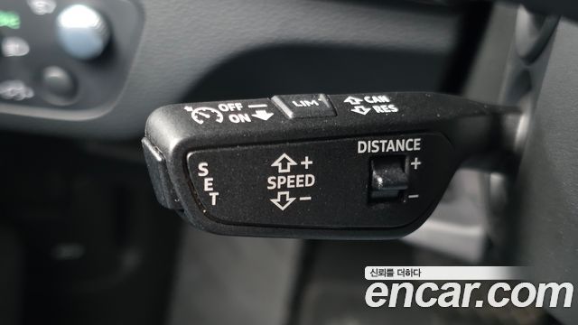 Audi Q5 2022 — photo 30