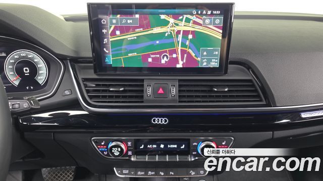 Audi Q5 2022 — photo 31