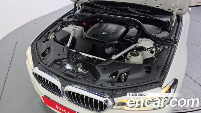 BMW 5-Series 2020 — photo 6