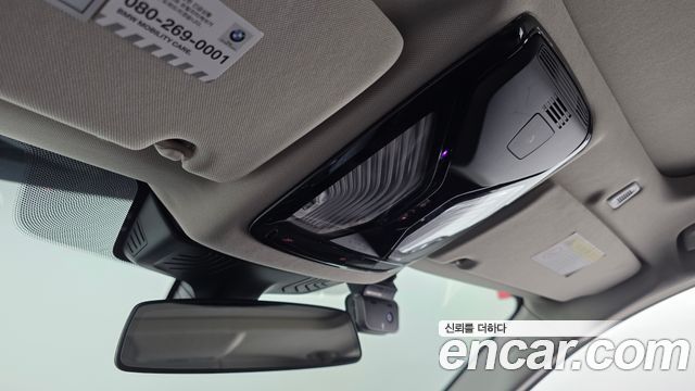 BMW 5-Series 2020 — photo 17