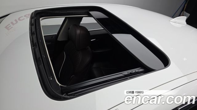 BMW 5-Series 2020 — photo 19